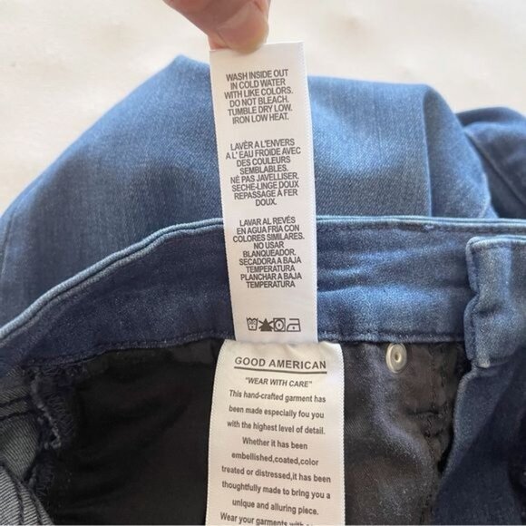 GOOD AMERICAN GOOD LEGS HIGH TISE SKINNY JEANS STYLE: GLI08TOP 28 - Picture 8 of 9